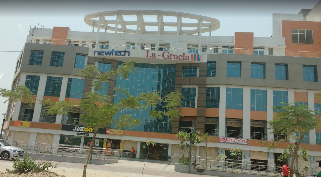 La- Gracia Commercial Mall (Crossing Republic)